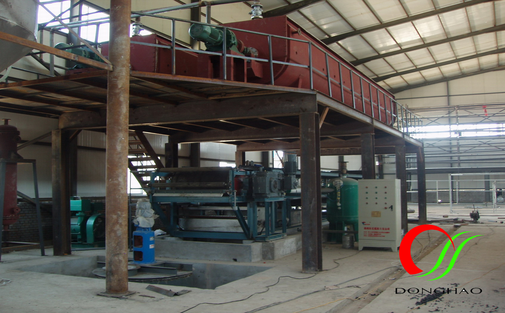 粉煤灰堿法分離氧化鋁和二氧化硅裝置施工現場 (2).JPG